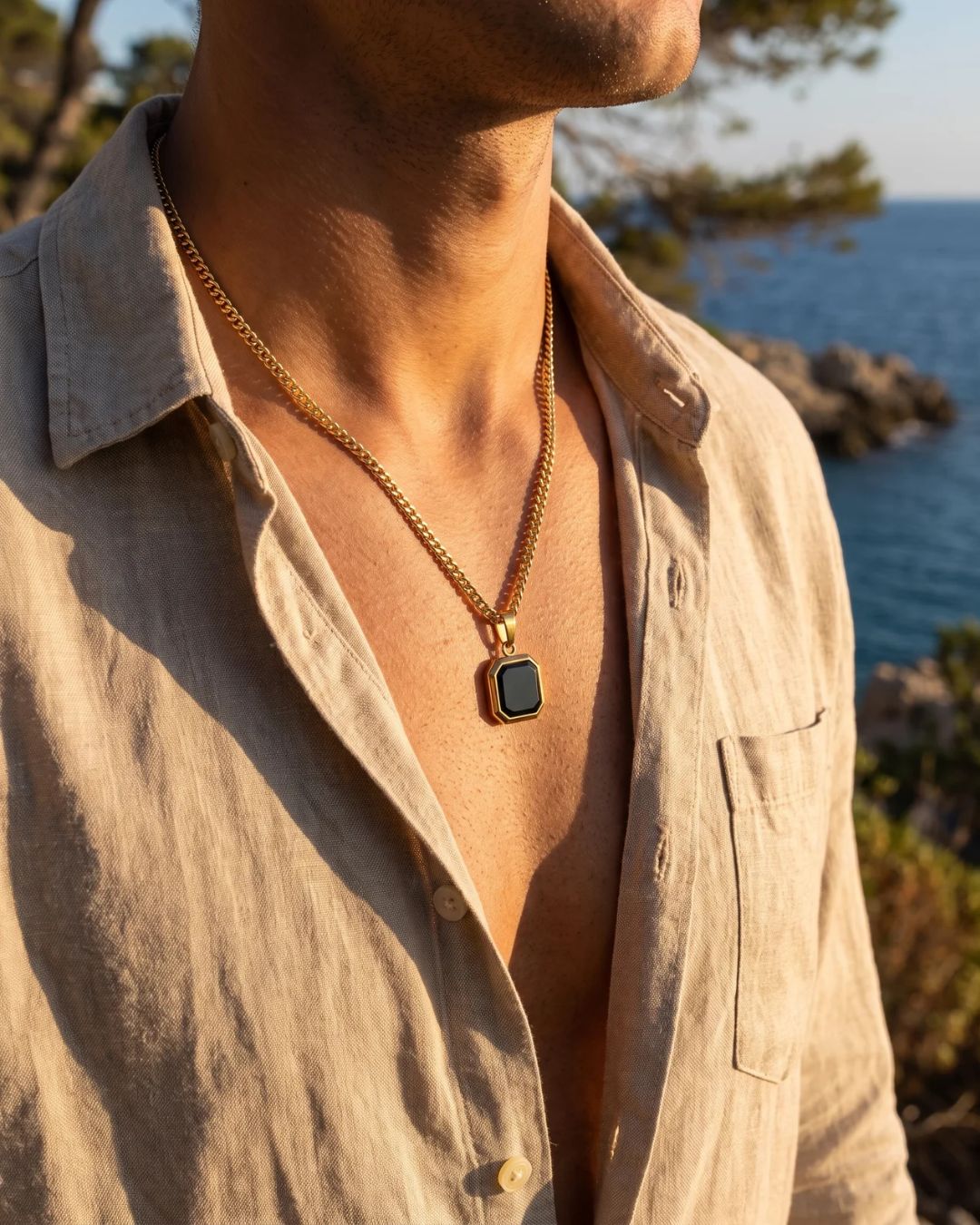 Black Onyx Pendant Necklace | Gold