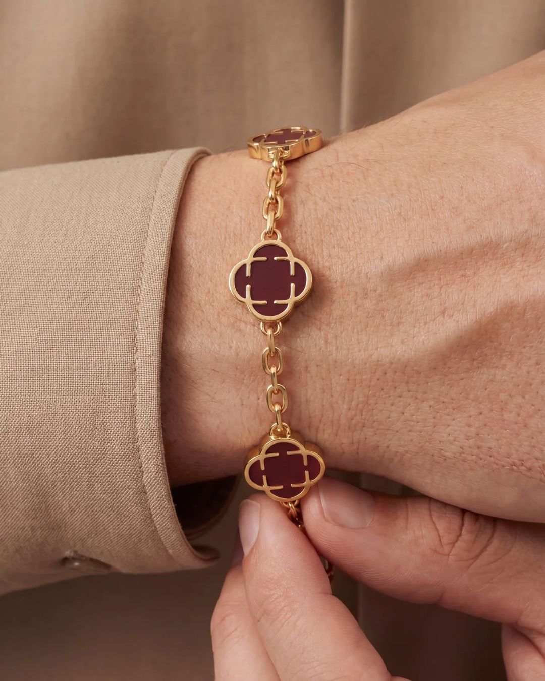 Charm Bracelet Burgundy I Gold