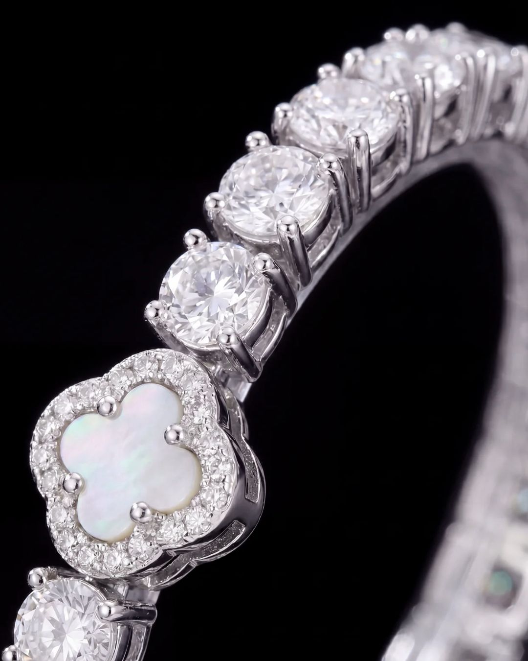 Clover Bracelet | Nacre Silver