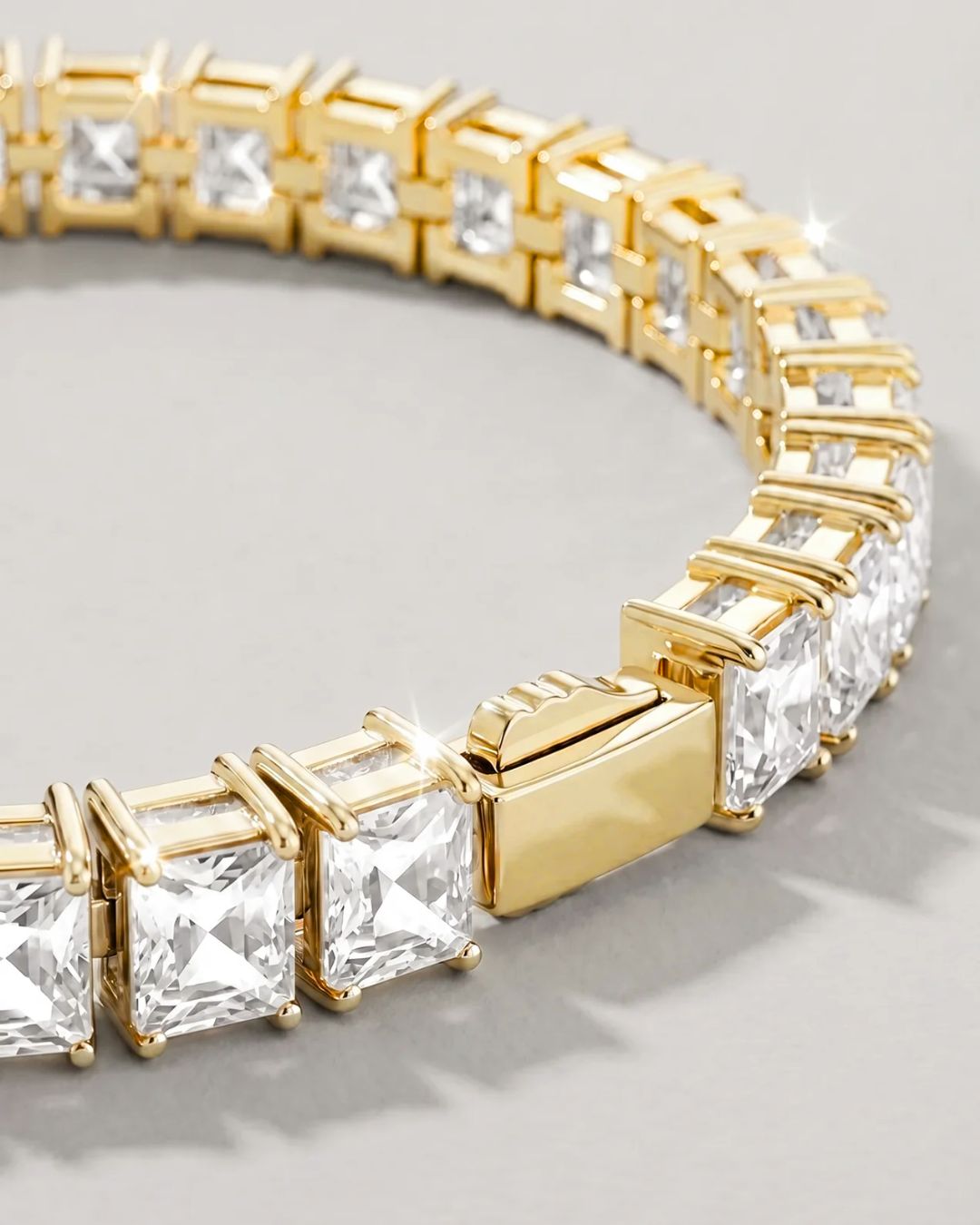 Square Tennis Bracelet 5mm | Quartz 18K Gold