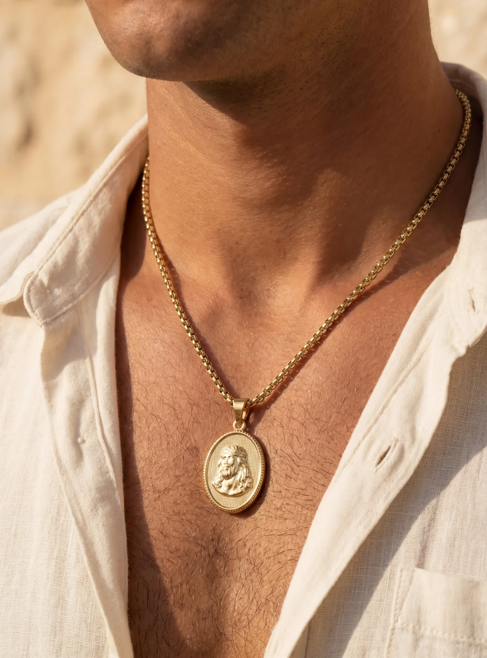 The King Pendant Necklace | Gold