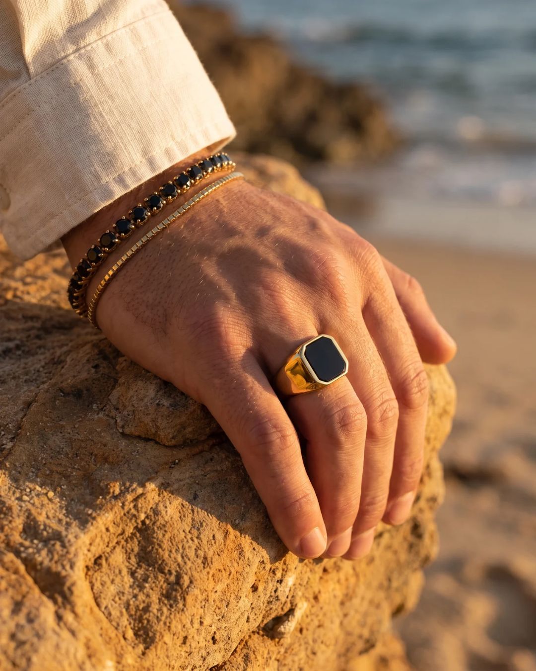 Black Onyx Signet Ring | Gold