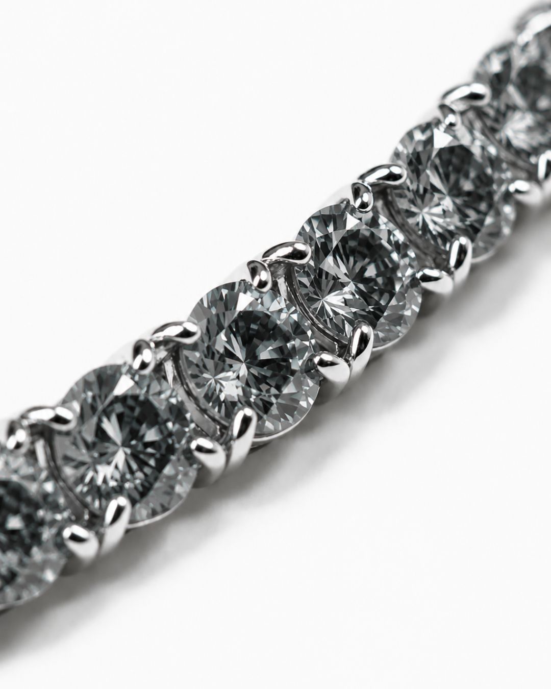 Cendre Éclat Bracelet | Grey Moissanite