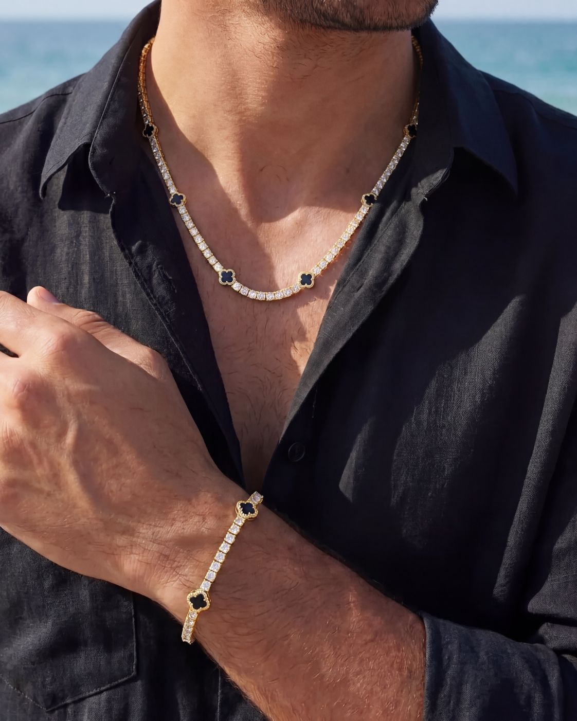 Clover Bracelet | Onyx Black Gold