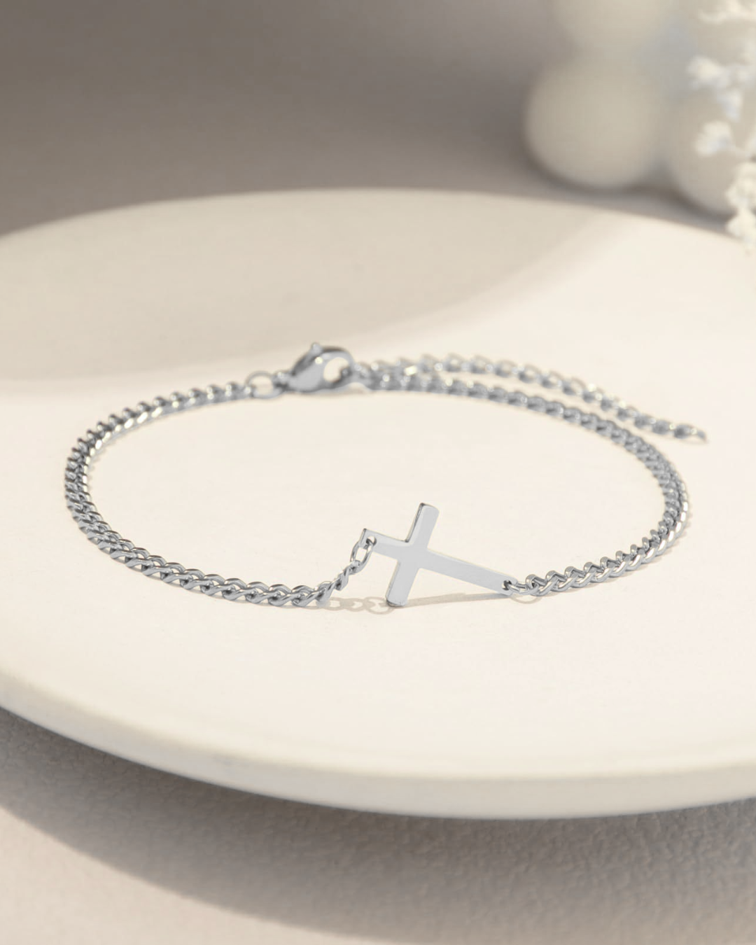 Eterna Cross Bracelet | Platinum