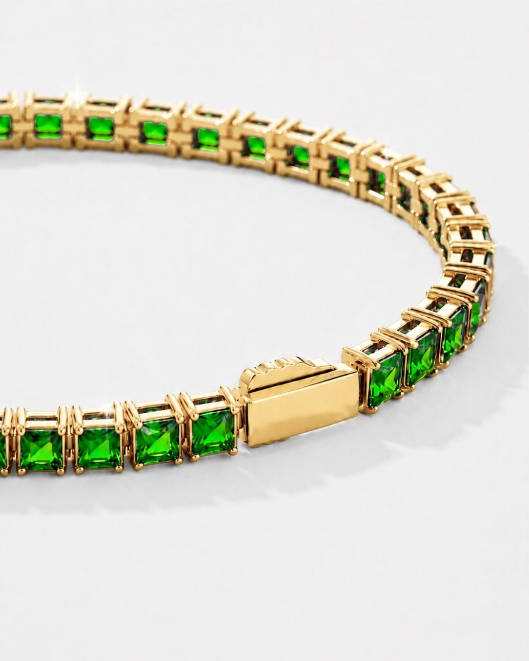Square Tennis Bracelet | Emerald Green 18K Gold