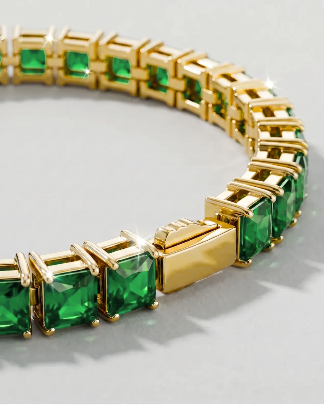 Square Tennis Bracelet 5mm | Emerald Green 18K Gold