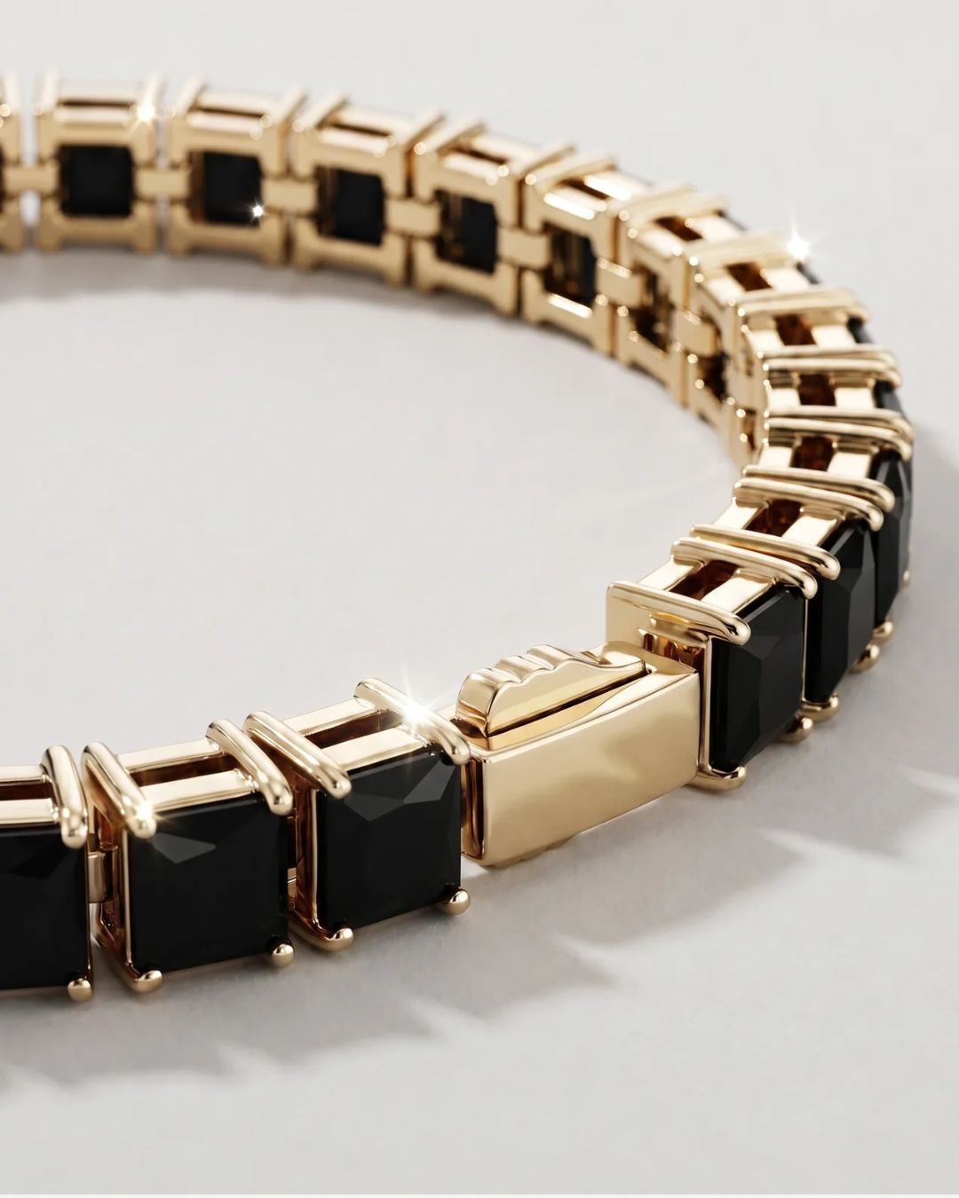 Square Tennis Bracelet 5mm | Onyx Black 18K Gold