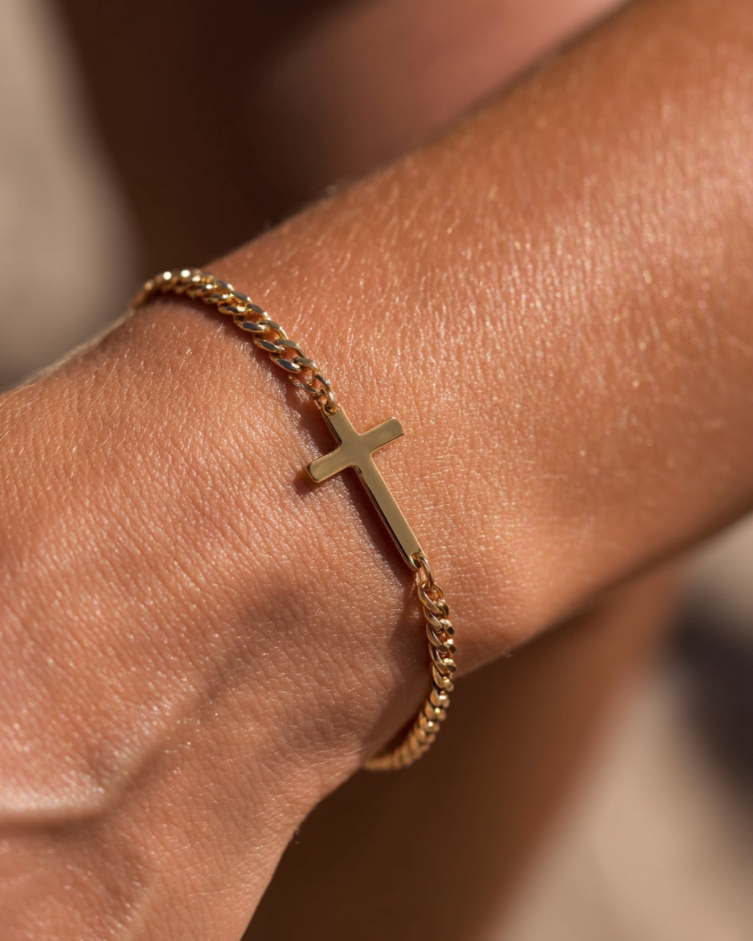 Eterna Cross Bracelet | 14K Gold