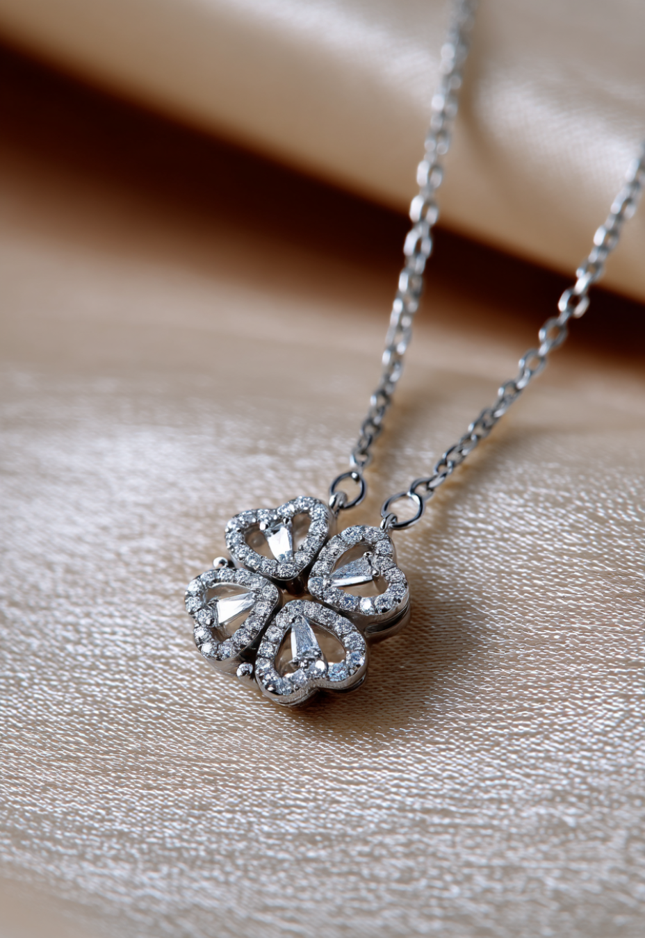 Lucky Hearts Necklace I Silver