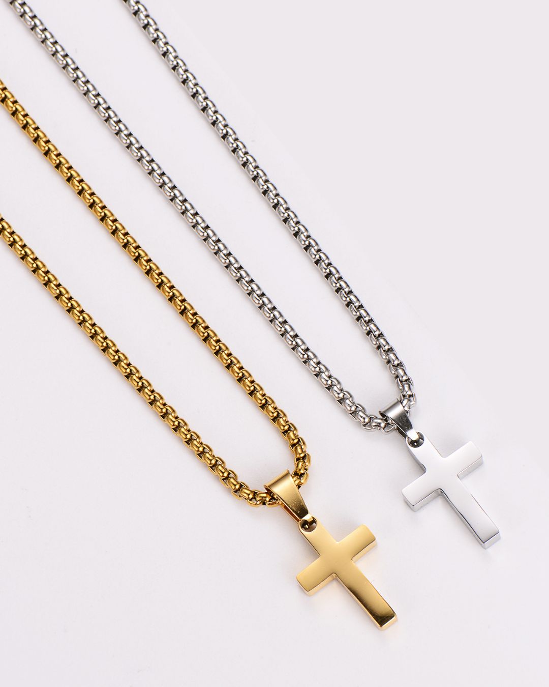 Minimal Cross Necklace | Gold