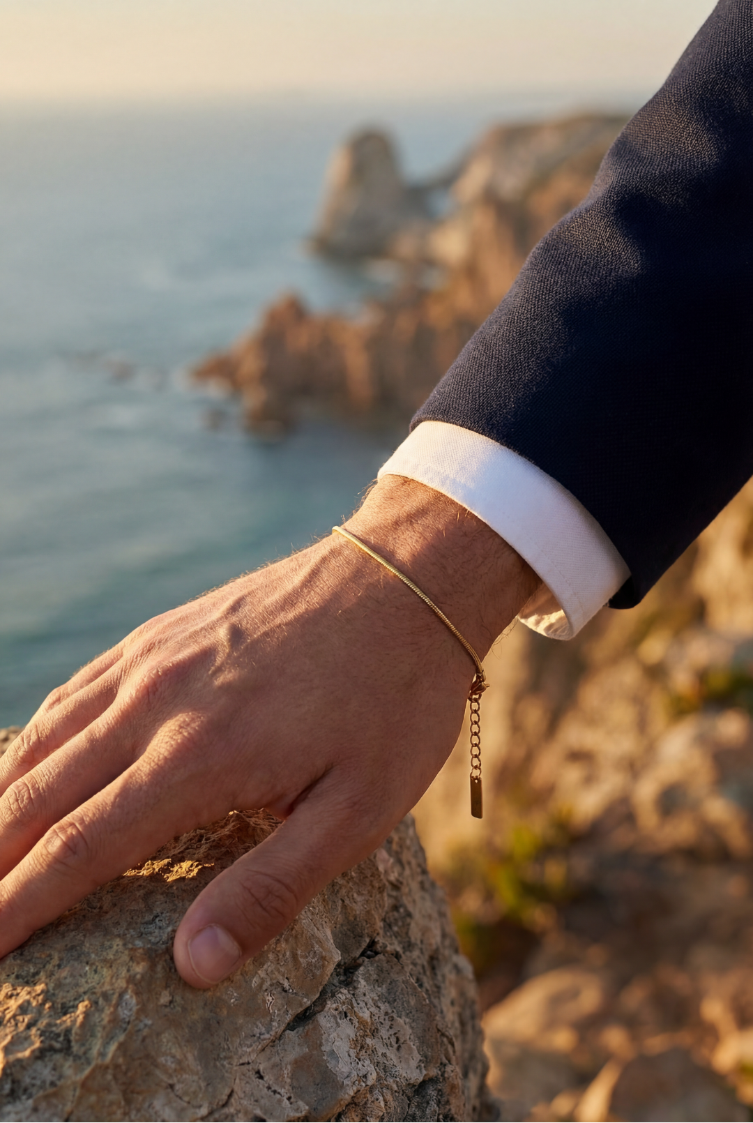 Serpenté Fine Bracelet | 18K Gold